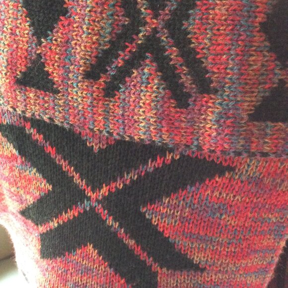 Boho tribal intarsia reversible knitted vest, size M? - Picture 11 of 13